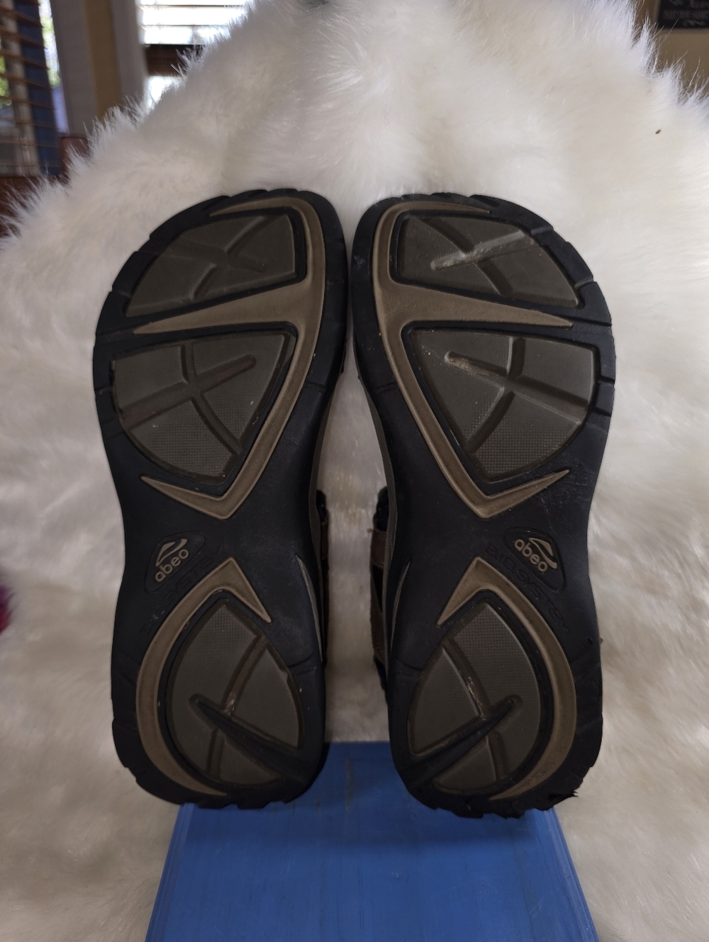 Abeo Mens Brown Adjustable Outdoor Sandals - Picture 5 of 9